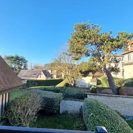 Superb With Balcony Appartement